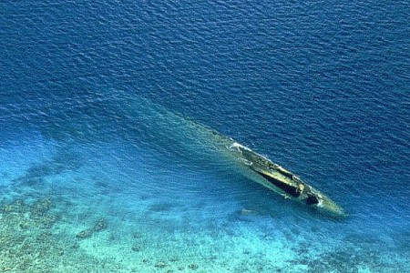 Vrak USS PRINZ EUGEN u atolu Kwajalein 8°43′N 167°44′E, na Marshallových ostrovech.  Foto: Neznámý.